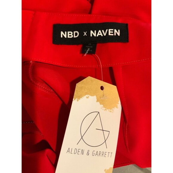 NBD x NAVEN Red Floral Appliqué Zip-Up Short Shorts, Size M - Picture 6 of 7